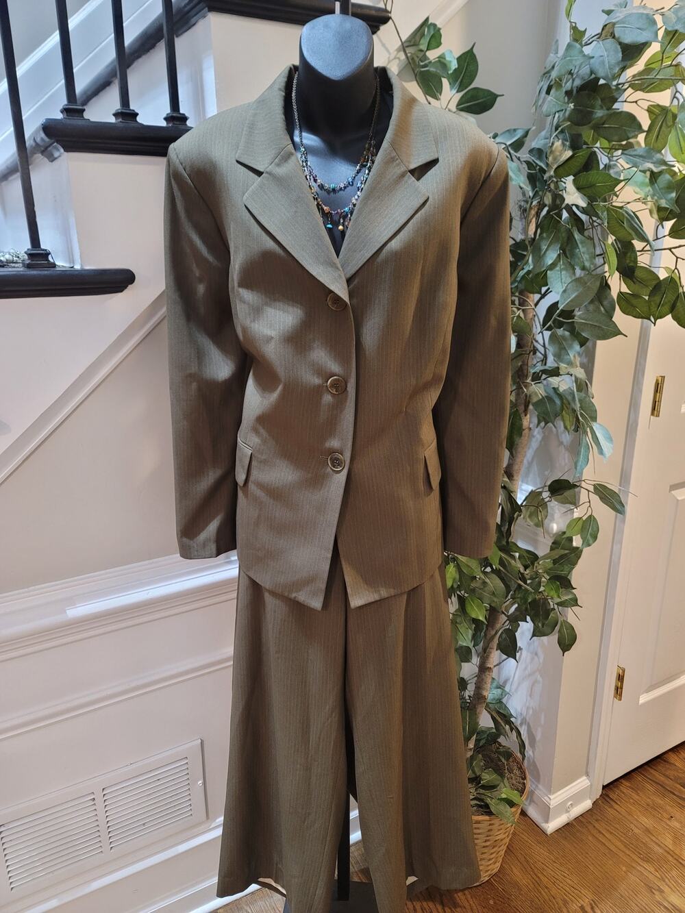 Evan Picone Pants Suit Womens SZ 20W Brown Pinstripe 3-Button Blazer Welt Pocket